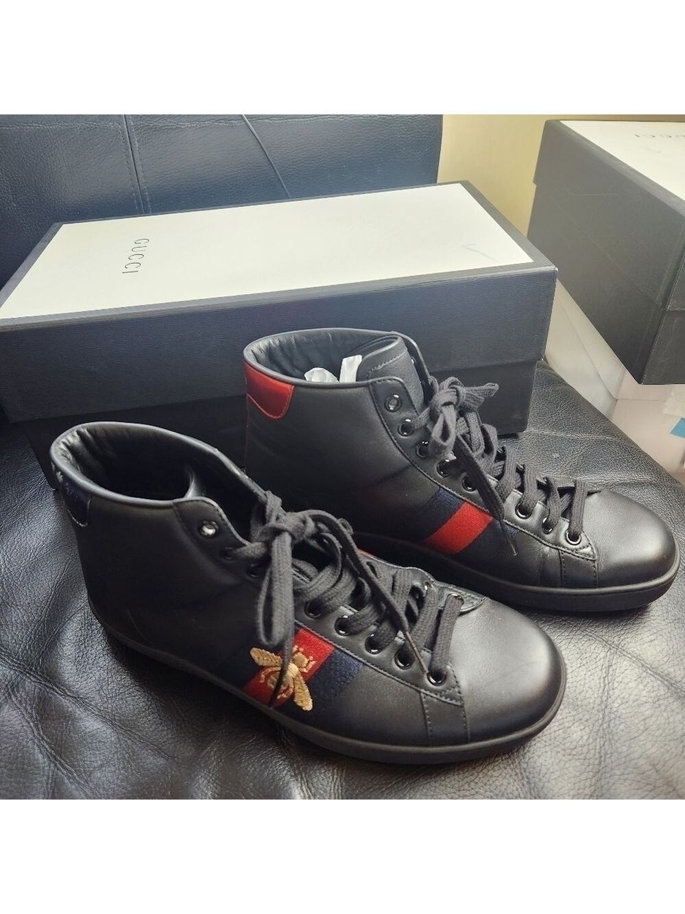 GUCCI Ace High 'Bee' size 5 BNWB with defect